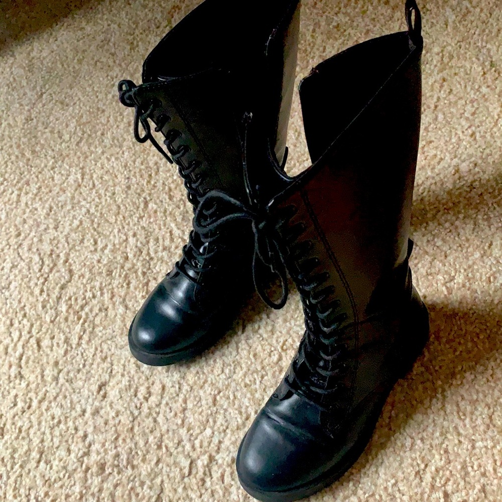 Zara Girls’ cute black boots. EU 30